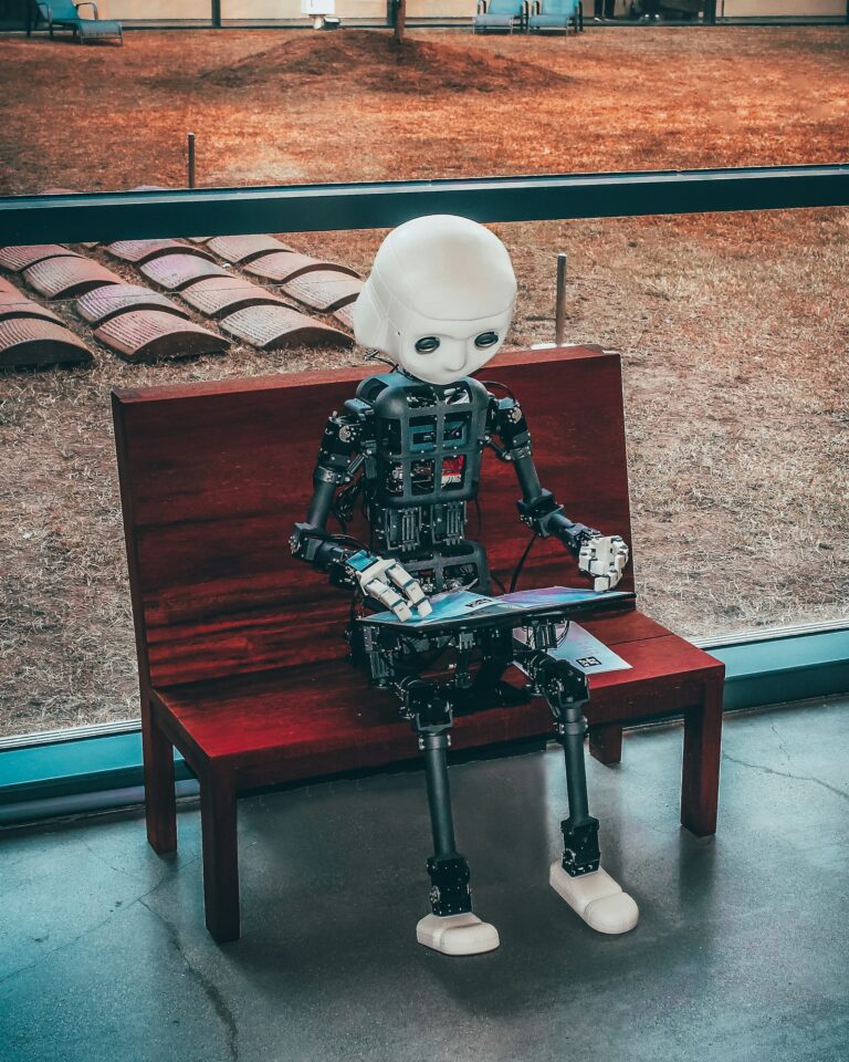 Visibilité IA : comment apparaître dans les réponses de ChatGPT et Google en 2026